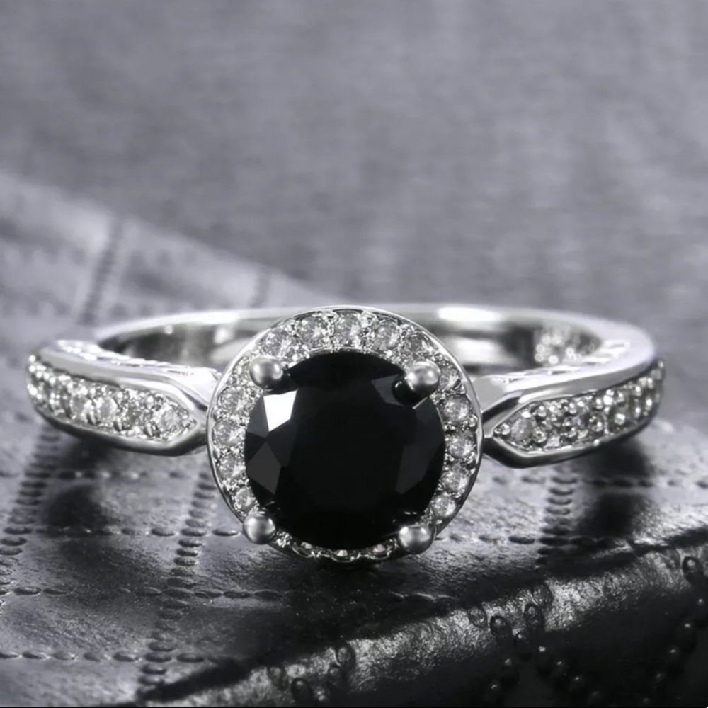NEW 925 Black Sapphire Round Cut Size 6